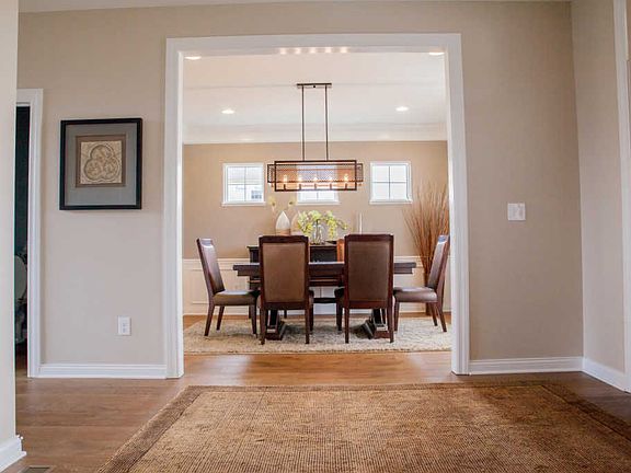 4th image of 4870 Pinnacle Woods Dr