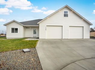 1124 N Grant St, Kennewick, WA