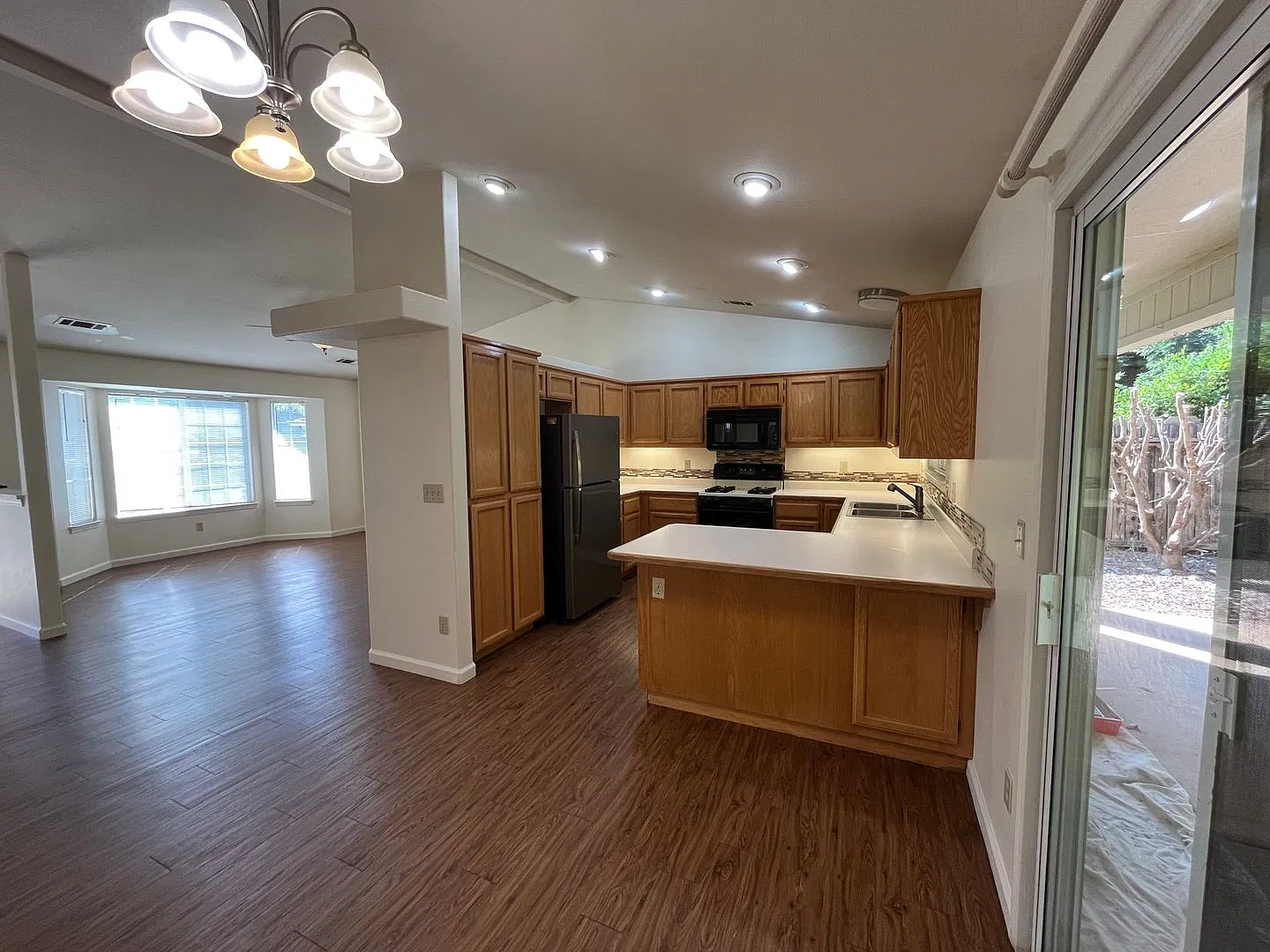 East Redding 3 Bed and 2 Bath — Photo 4