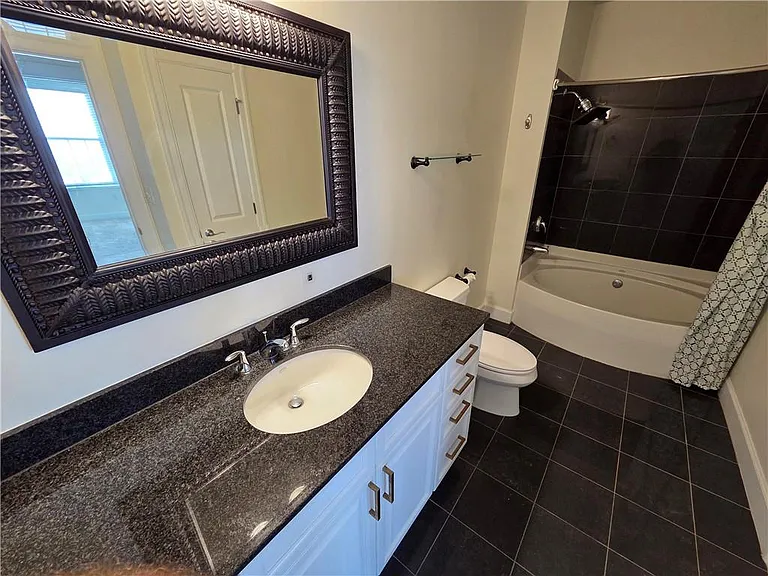 325 E Paces Ferry Rd NE #2104 — Photo 12