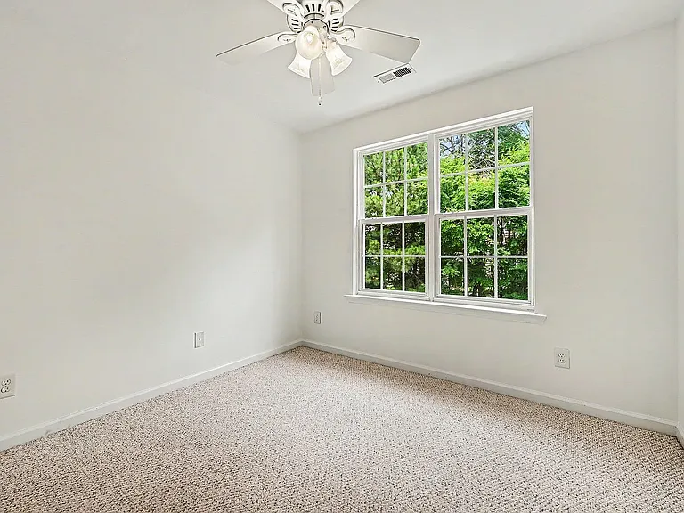 108 Colwick Ln — Photo 27