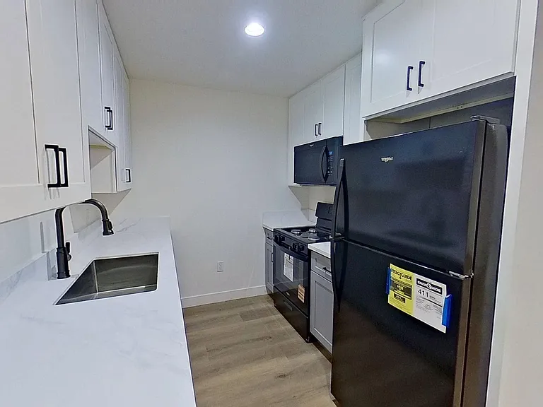 829 N Garfield St — Photo 8