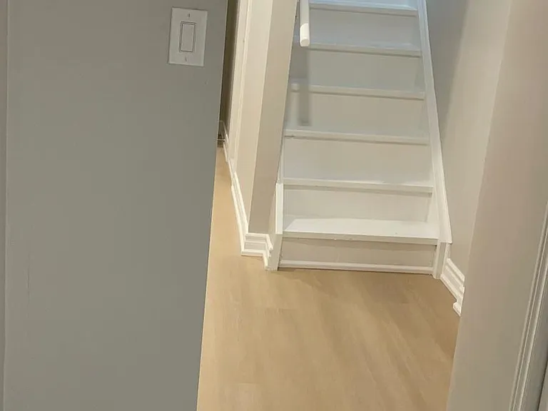 33 Rowe Ct — Photo 14