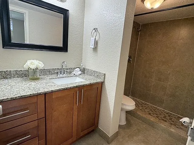 8411 Lagos De Campo Blvd #204U — Photo 14