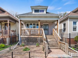 8744 S Marquette Ave, Chicago, IL 60617