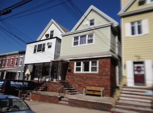 95 W 33rd St, Bayonne, NJ 07002