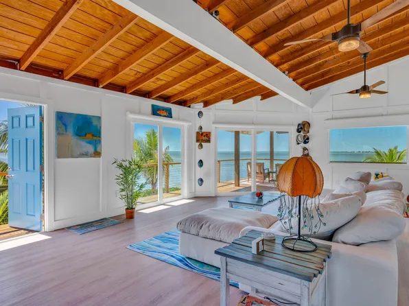 22836 Port Royal Ln, Cudjoe Key, FL 33042