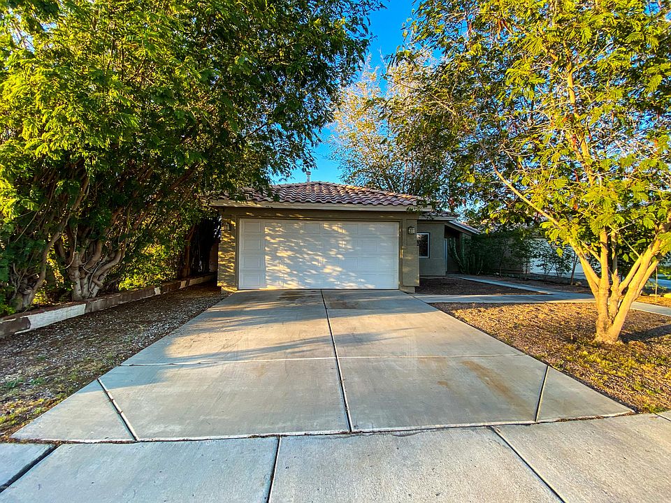 1st image of 16022 W Desert Bloom St