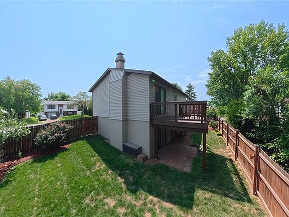 4th image of 2111 Tampico Dr