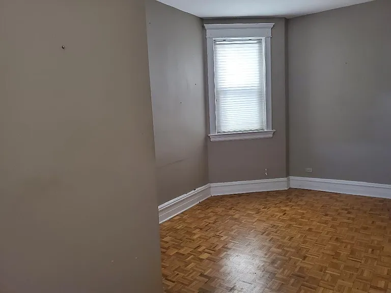 2800 N Pine Grove Ave #G — Photo 7