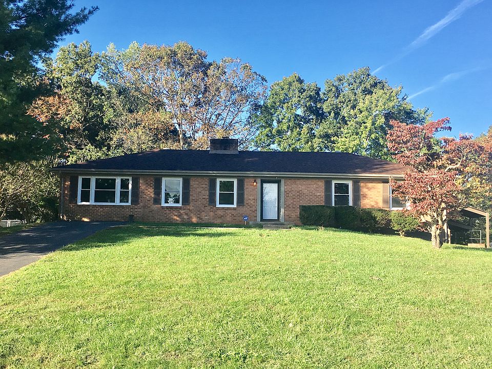 1st image of 174 Deerwood Dr