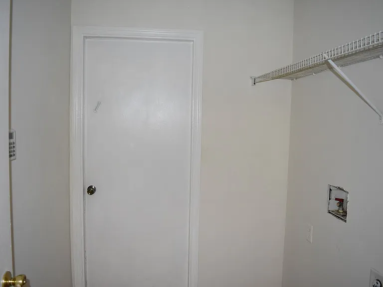 334 Bordeaux Ave NE — Photo 22