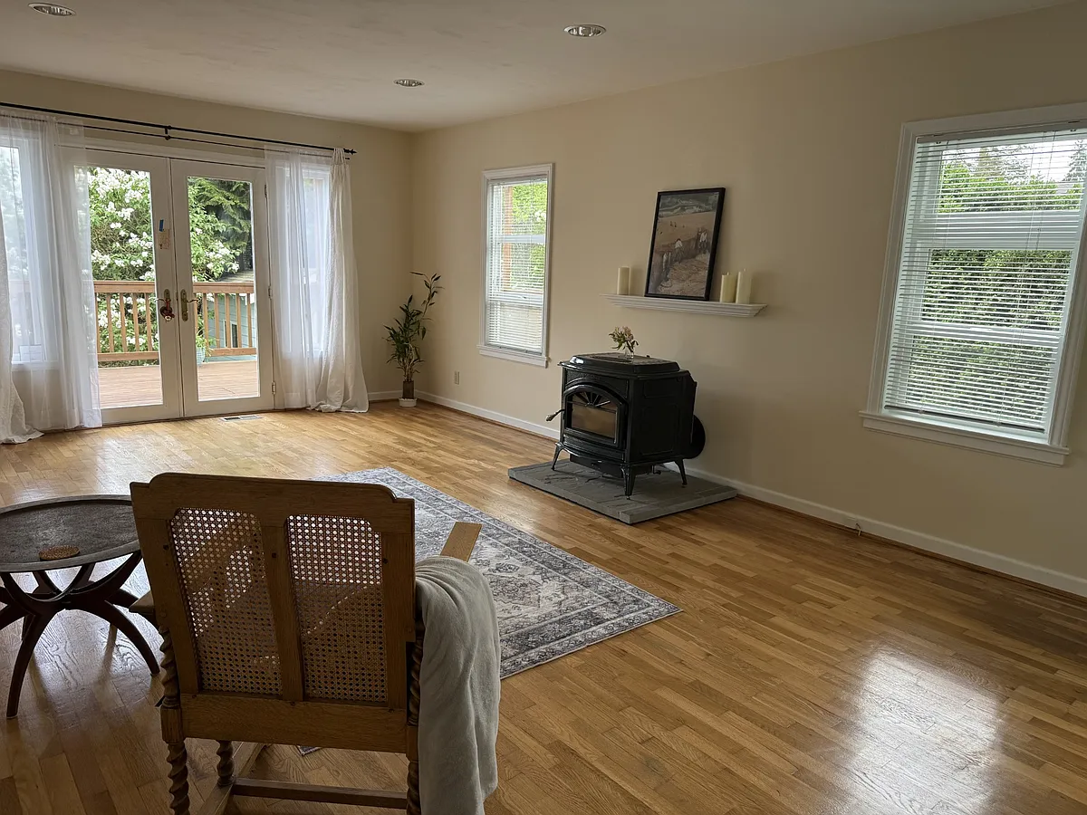 Building Photo - 12019B 25th Ave NE