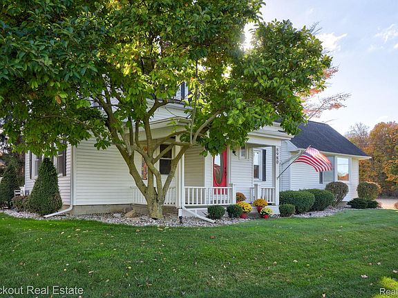 3rd image of 8980 E Curtis Rd