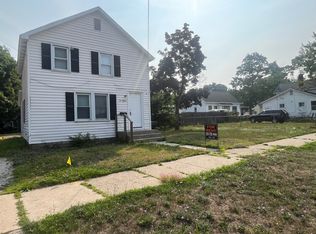 1080 Ambrosia St, Muskegon, MI 49442