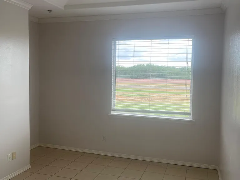 800 W Hall Acres Rd #9 — Photo 19