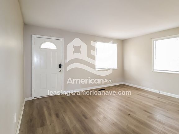 848116_004_wm_-_living_room_13334919.jpg