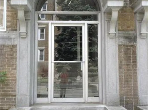 17 Westbourne Ter #2, Brookline, MA 02446