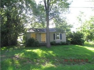 702 Hillmont Dr, Jackson, MS 39209