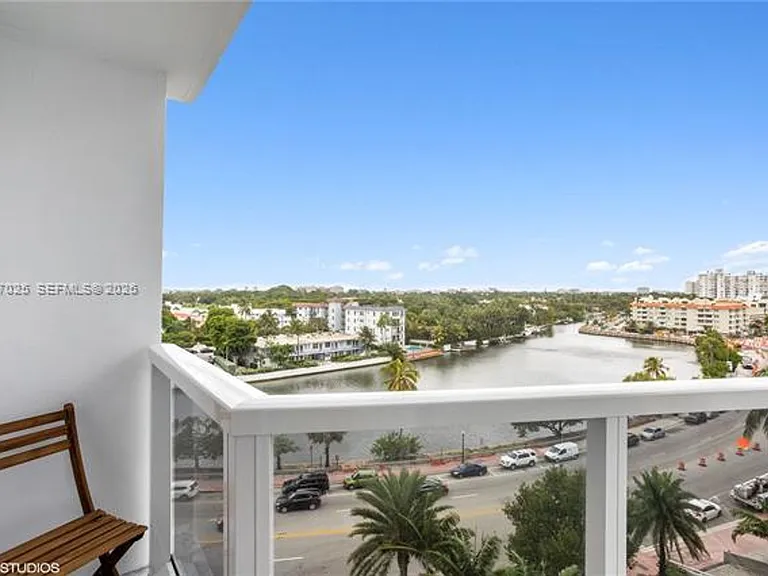 2401 Collins Ave #909 — Photo 9