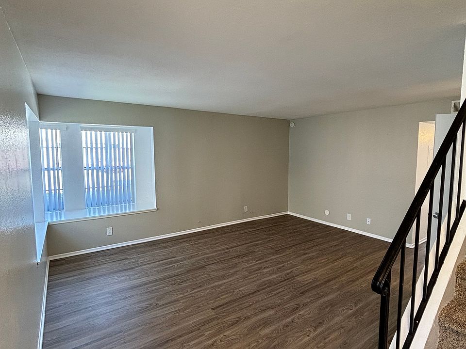 1st image of 829 S Magnolia Ave APT A