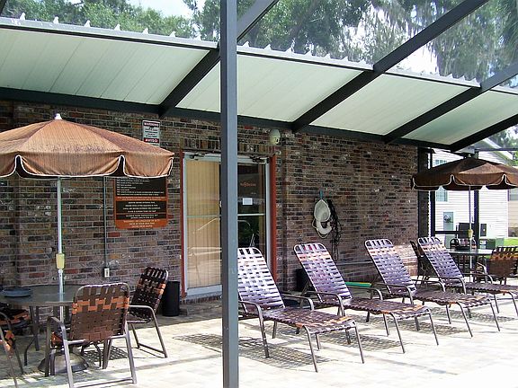 CLUBHOUSE AND POOL