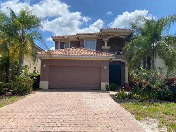 9923 Springlake Cir, Estero, FL 33928