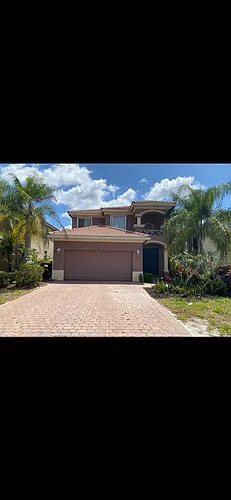 9923 Springlake Cir Photo 1