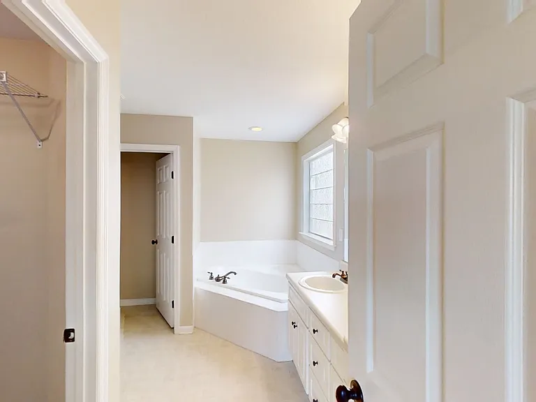 253 High Meadows Cir — Photo 23