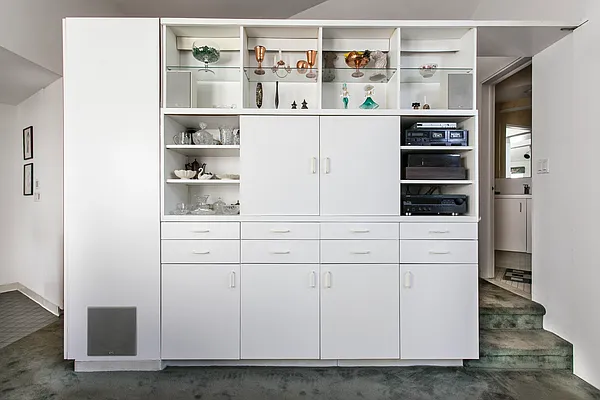 Sold by Terrace Sotheby's International Realty | media 32