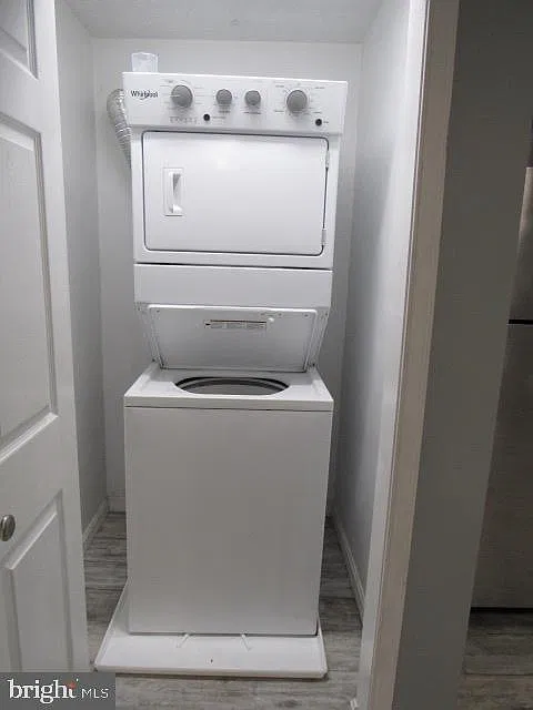 2 bed, 1.0 bath, 960 sqft, $1,695 — Photo 3