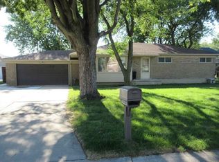 42449 Tessmer Dr, Sterling Heights, MI 48314