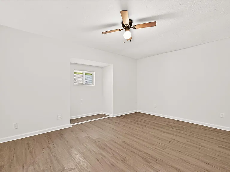 8306 Wayward Rd — Photo 35