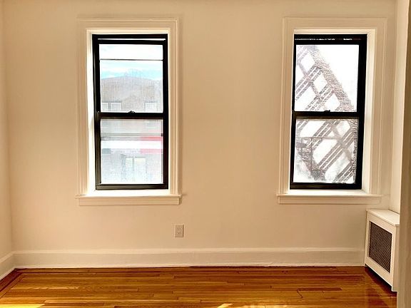 3rd image of 3909 47th Ave APT B3