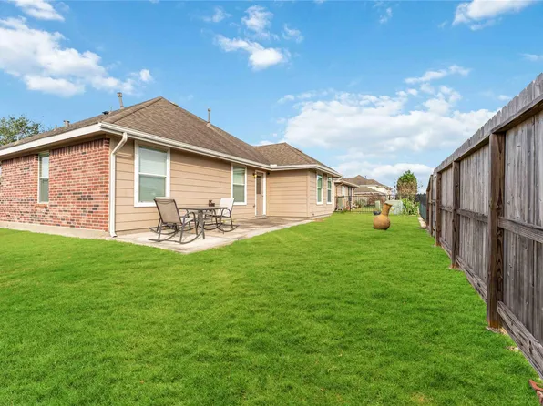 4700 Lake Line Ct, Alvin, TX 77511