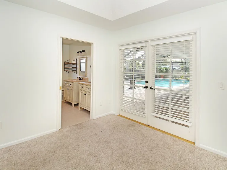 896 Rose Ct — Photo 39