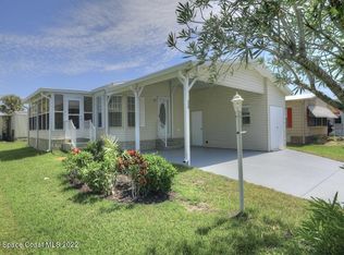 956 Wren Cir, Barefoot Bay, FL 32976