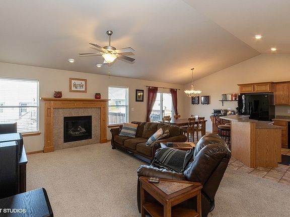 2nd image of 1345 Tine Ln