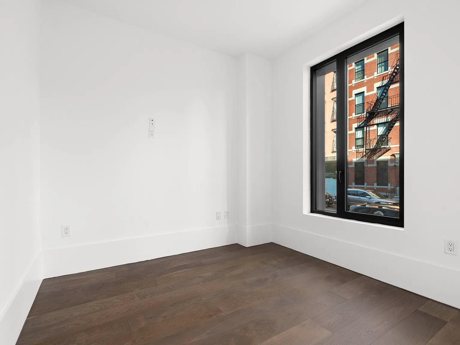 429 Kent Ave — Photo 3