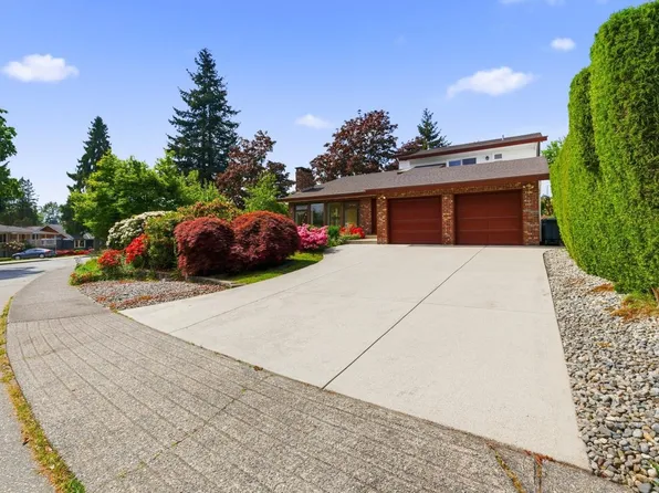 7605 Lawrence Dr, Burnaby, BC V5A 3M6