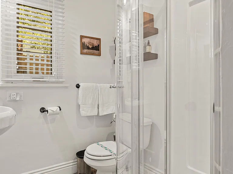284 Walnut Dr — Photo 13