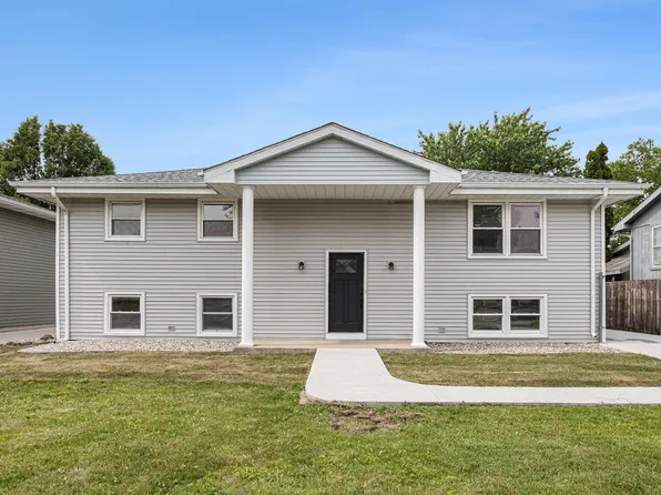 1819 Magnolia Ln, Munster, IN 46321