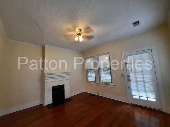 4th image of 2323 Blossom St APT A