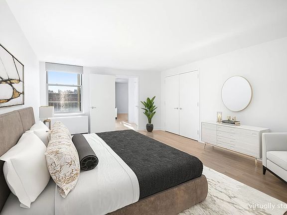 5th image of 534 Hudson St APT 6A
