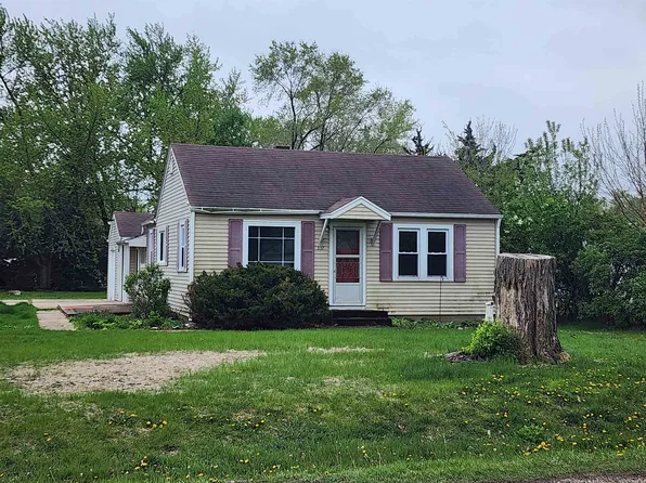 337 Superior Ave, Machesney Park, IL 61115