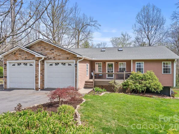 29 Muirfield Dr, Arden, NC 28704