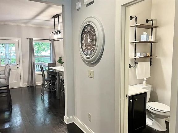 4th image of 1398 Heights Park Dr SE