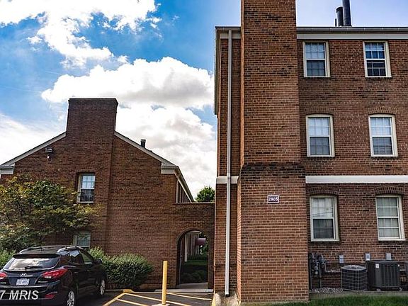 5th image of 2805 Arlington Blvd APT 136