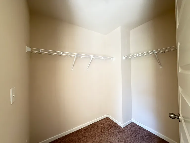 209 Emporia Loop — Photo 14