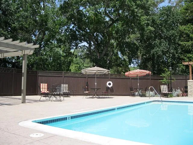 212 Brookdale Dr — Photo 10